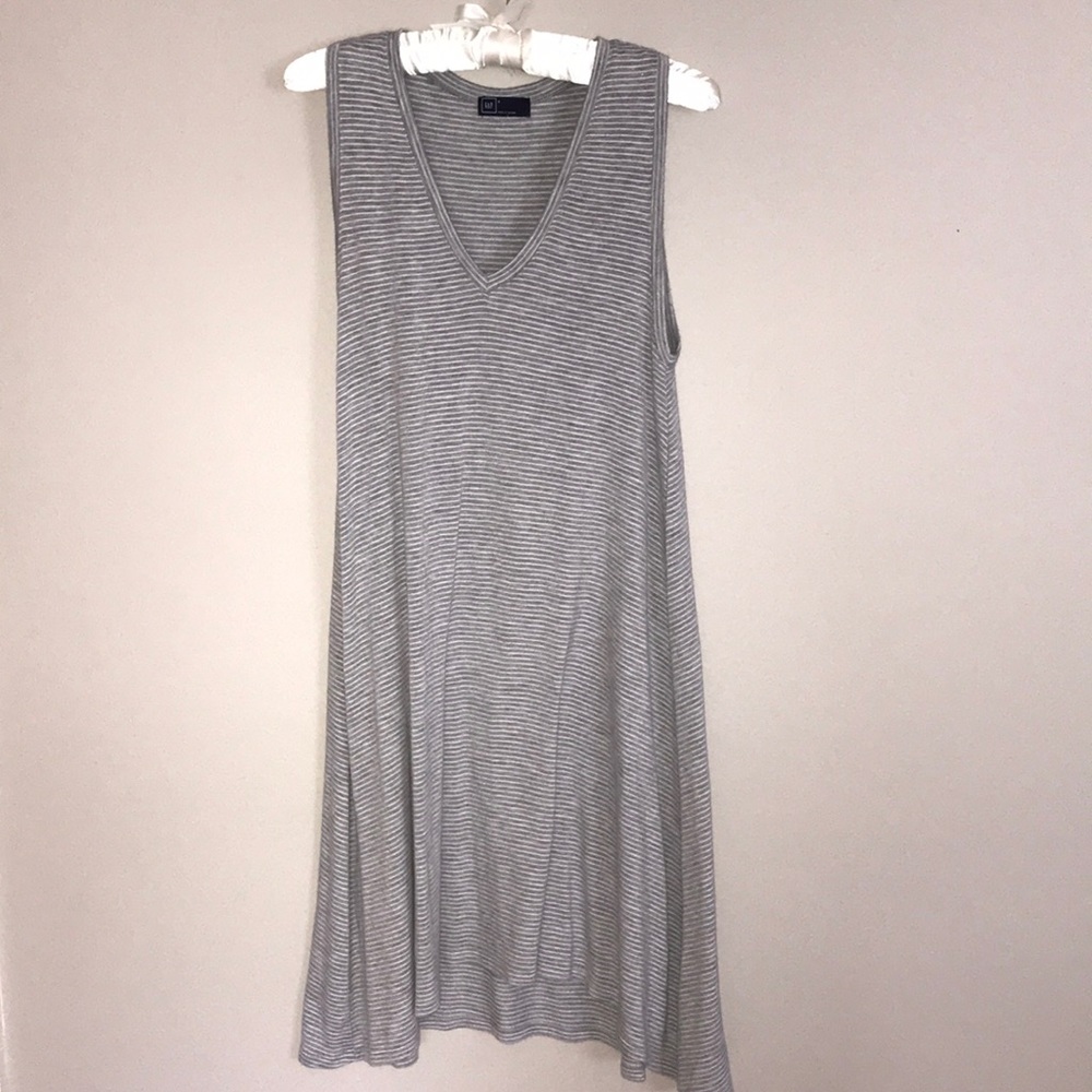 🌟PRICE DROP🌟Grey and white striped dress